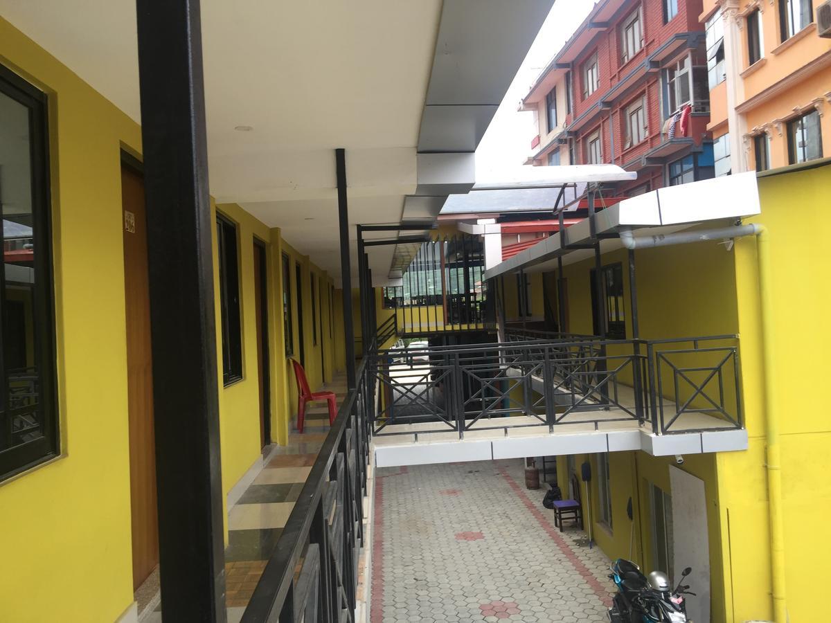 Hotel Dine & Dream Kathmandu Ngoại thất bức ảnh