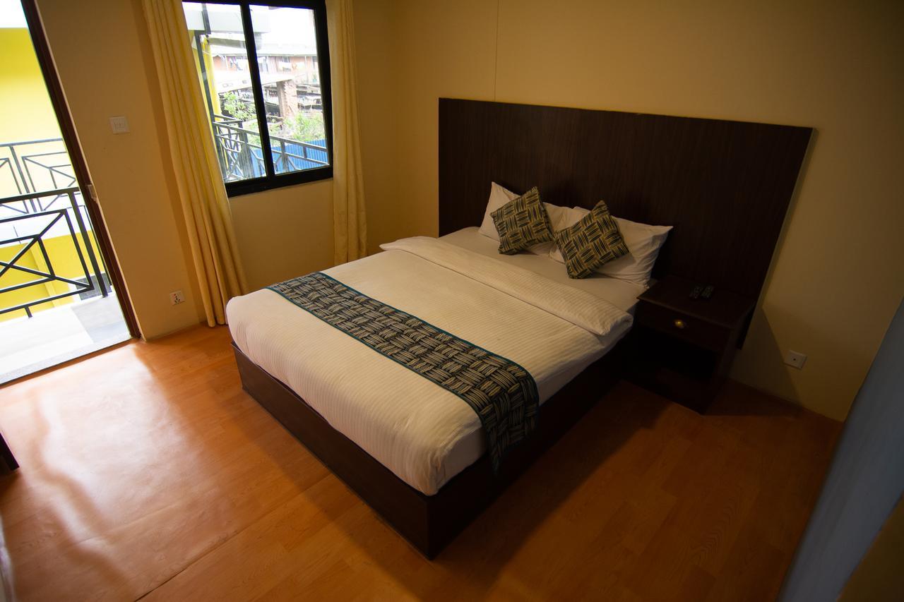 Hotel Dine & Dream Kathmandu Ngoại thất bức ảnh